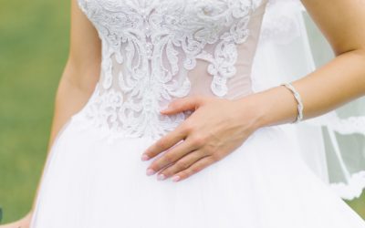 ¿Cómo debe de limpiarse un vestido de novia?